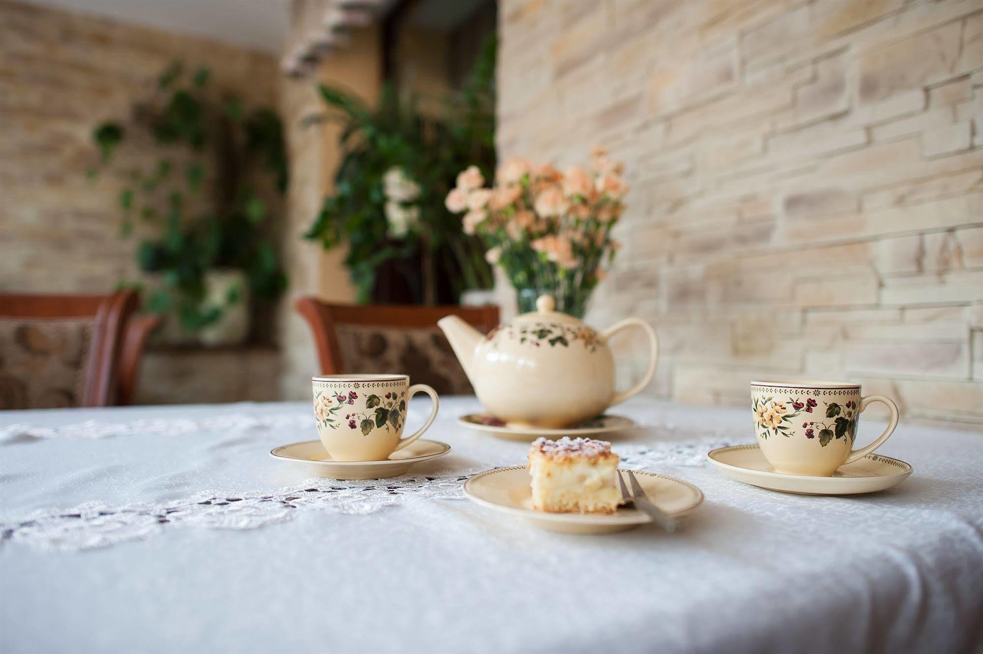 Willa Jozefina Inowroclaw Ngoại thất bức ảnh
